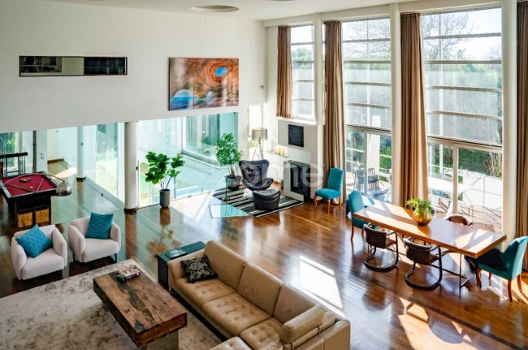 Moradia T4 para Arrendamento em Santa Maria e São Miguel, São Martinho, São Pedro Penaferrim Foto 2