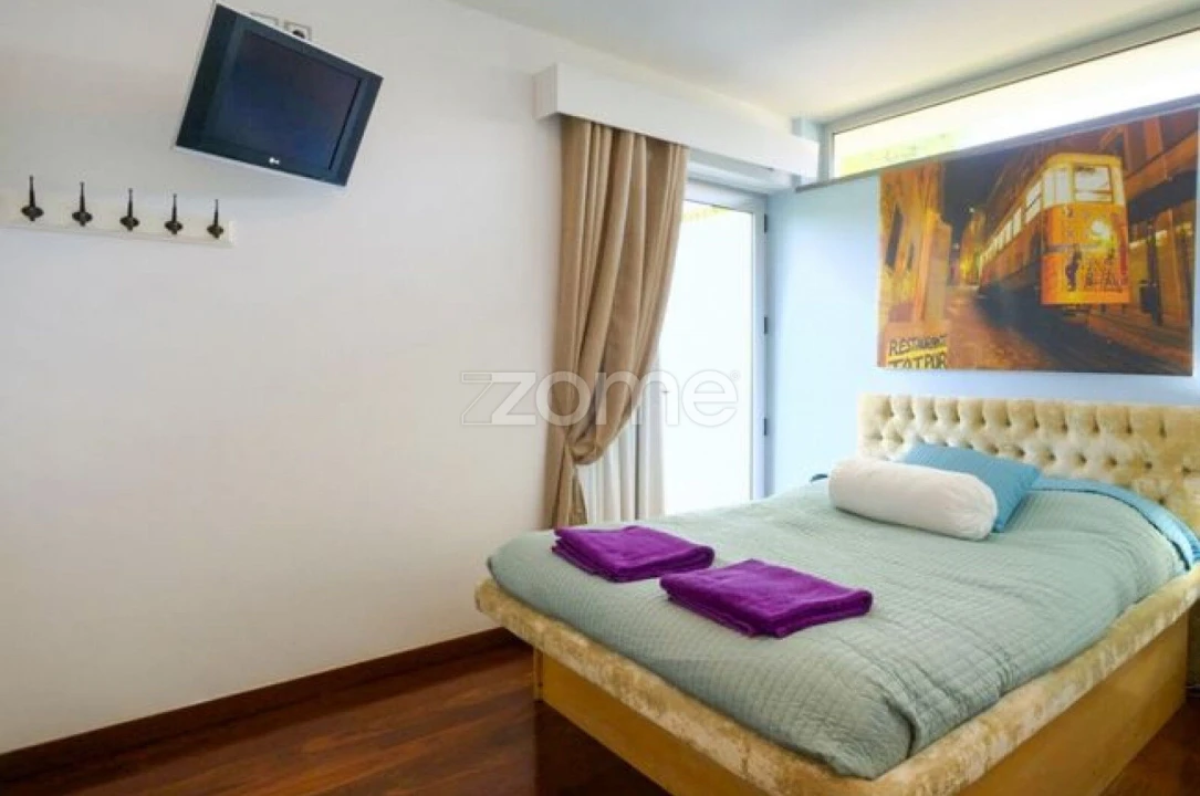 Moradia T4 para Arrendamento em Santa Maria e São Miguel, São Martinho, São Pedro Penaferrim Foto 15