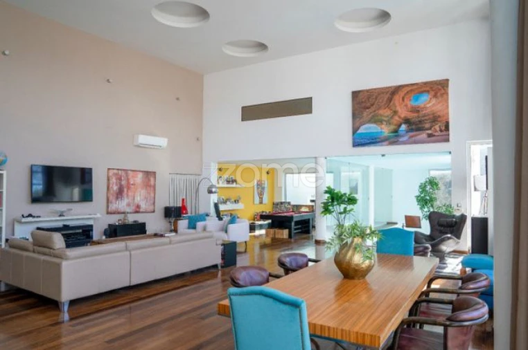 Moradia T4 para Arrendamento em Santa Maria e São Miguel, São Martinho, São Pedro Penaferrim Foto 7