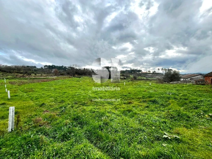 Terreno para Venda em Mouçós e Lamares Foto 14