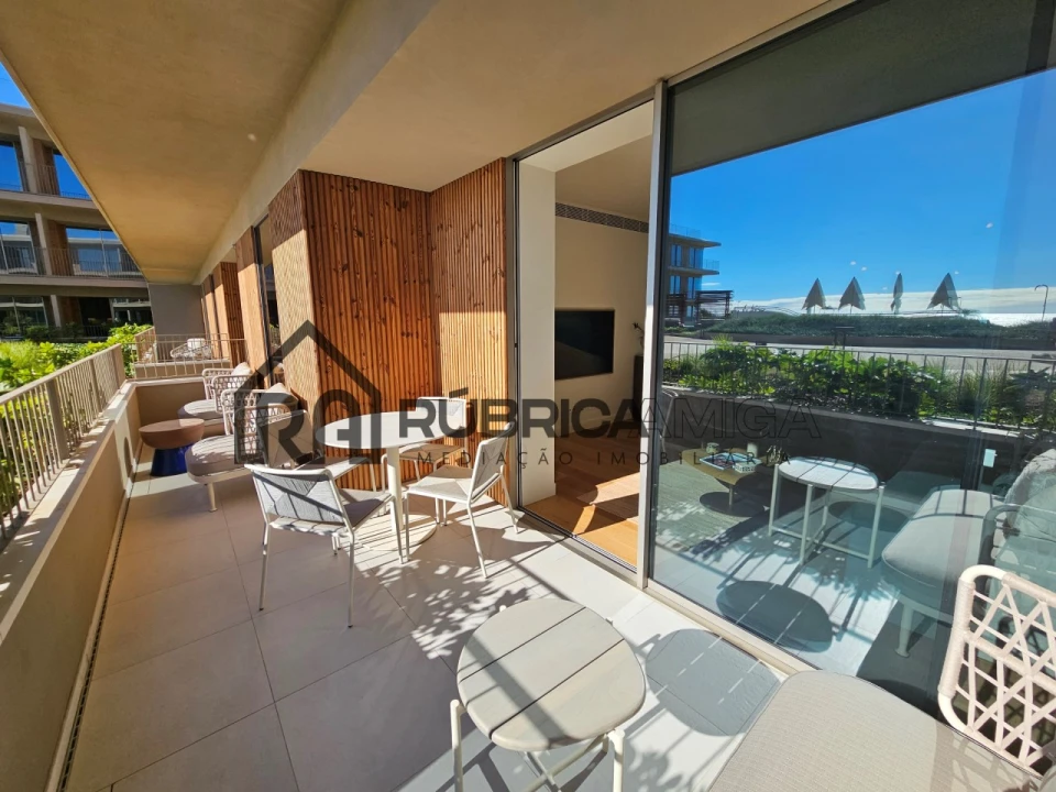 Apartamento T2 para Venda em Quarteira Foto 7