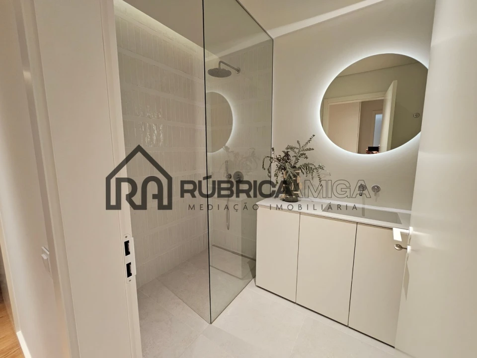 Apartamento T2 para Venda em Quarteira Foto 12