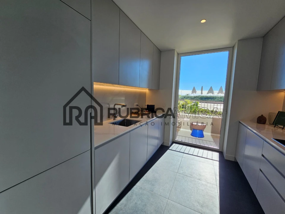 Apartamento T2 para Venda em Quarteira Foto 19