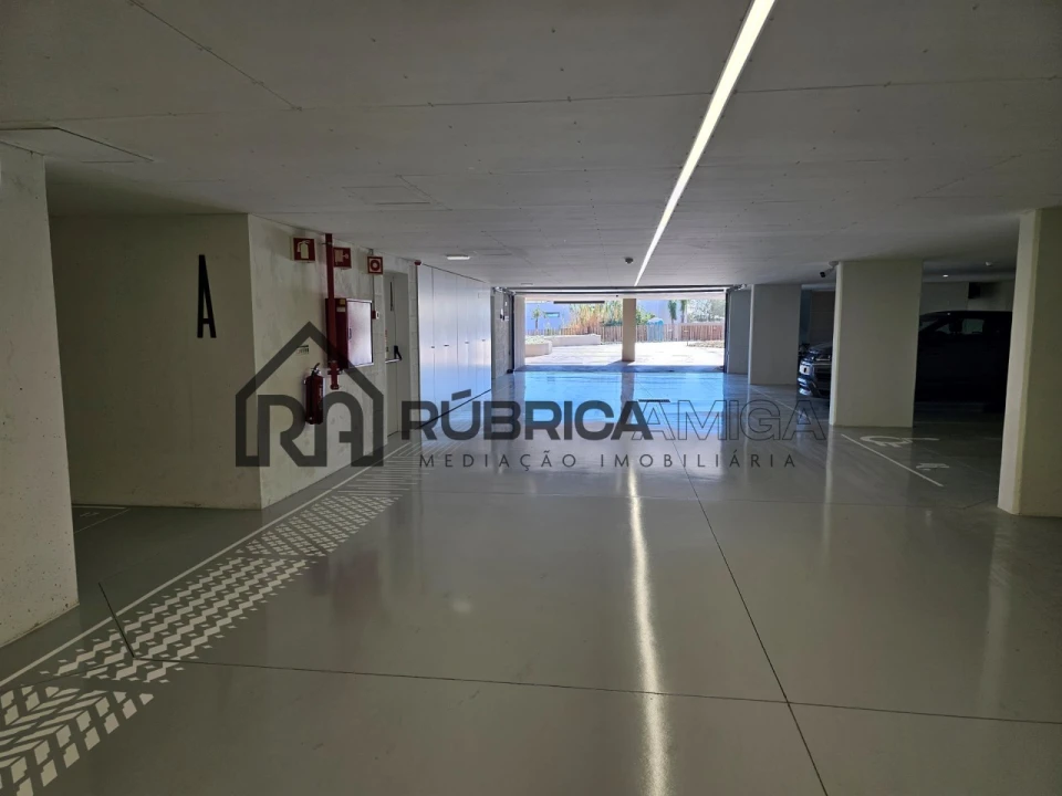 Apartamento T2 para Venda em Quarteira Foto 28