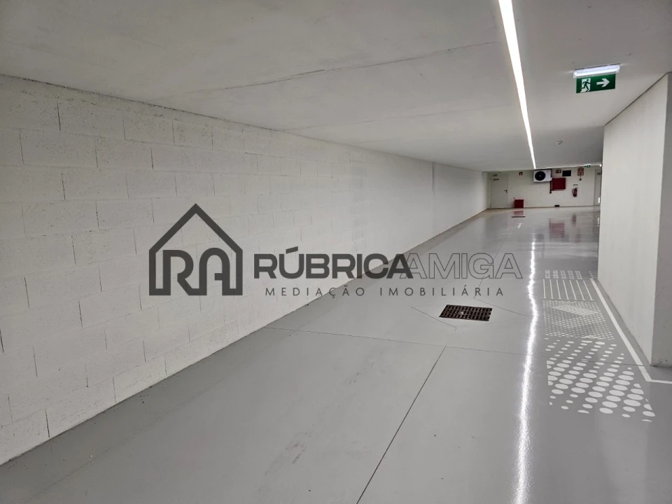 Apartamento T2 para Venda em Quarteira Foto 31