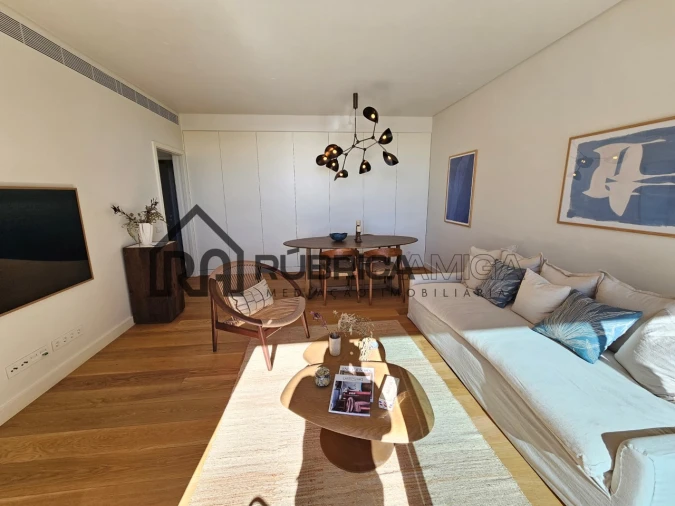 Apartamento T2 para Venda em Quarteira Foto 2