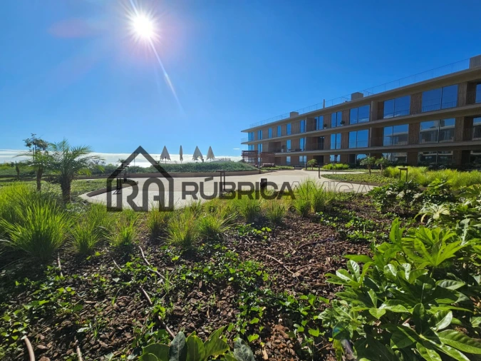 Apartamento T2 para Venda em Quarteira Foto 6