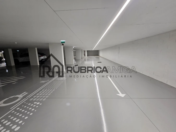 Apartamento T2 para Venda em Quarteira Foto 34