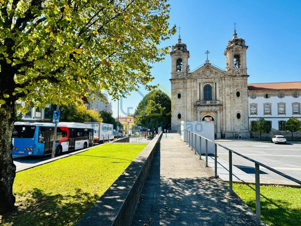 Apartamento T2 para Venda em Braga (Maximinos, Sé e Cividade) Foto 3