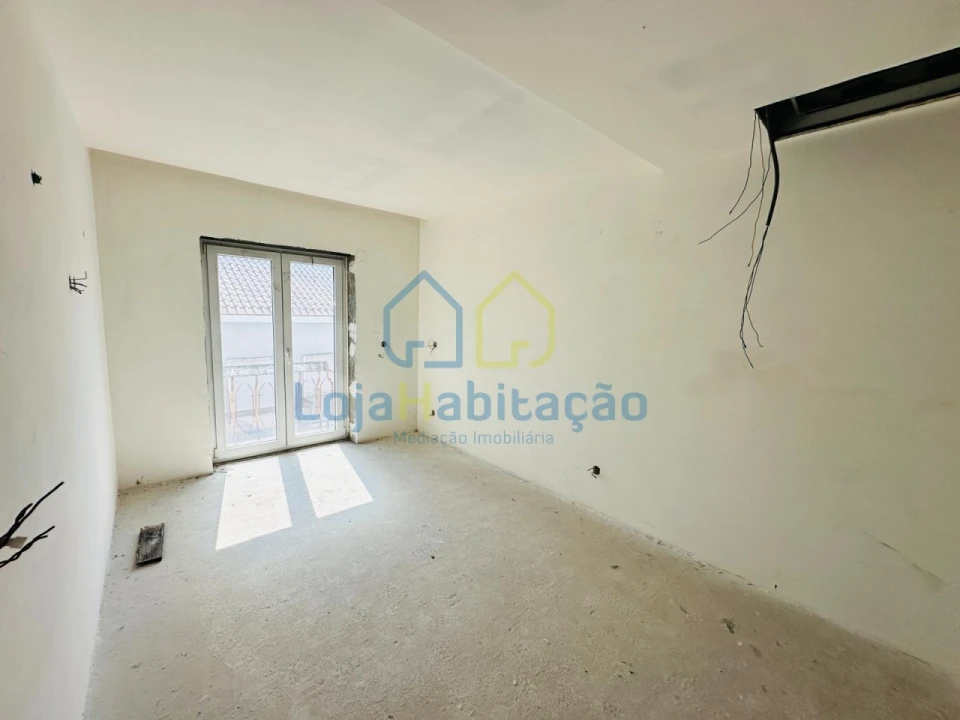 Apartamento T2 para Venda em Braga (Maximinos, Sé e Cividade) Foto 5