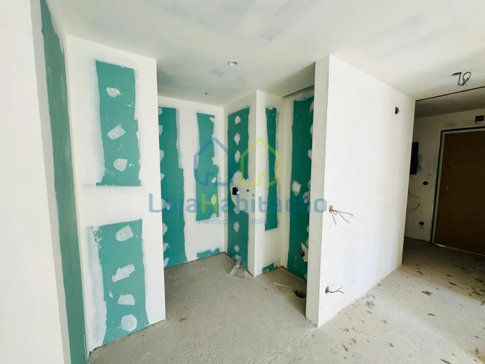 Apartamento T2 para Venda em Braga (Maximinos, Sé e Cividade) Foto 6