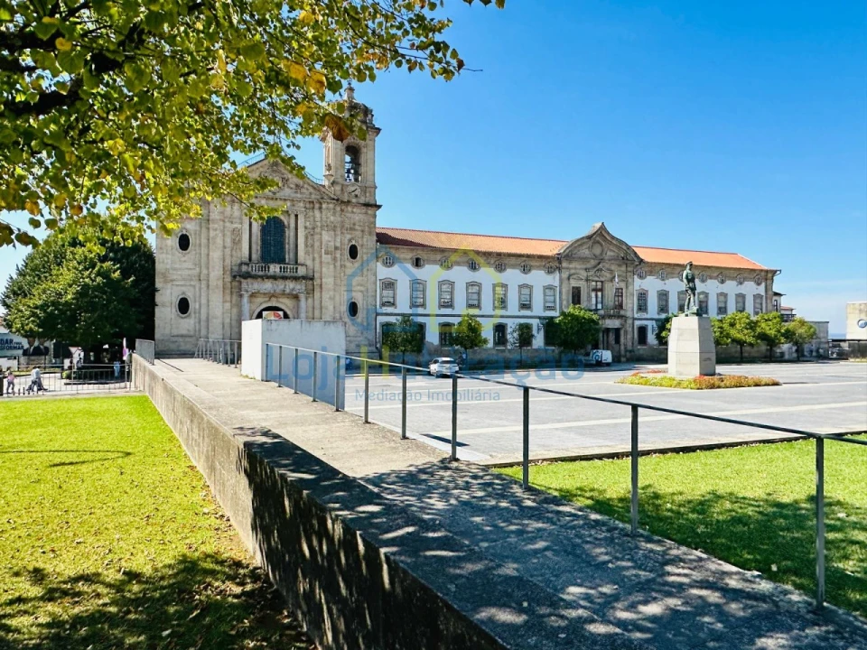 Apartamento T2 para Venda em Braga (Maximinos, Sé e Cividade) Foto 10