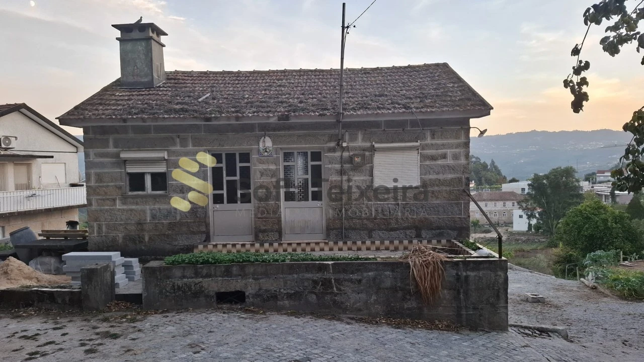 Moradia T3 para Venda em Sande e São Lourenço Foto 1