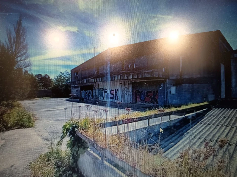 Armazém para Venda em Agualva e Mira-Sintra Foto 1