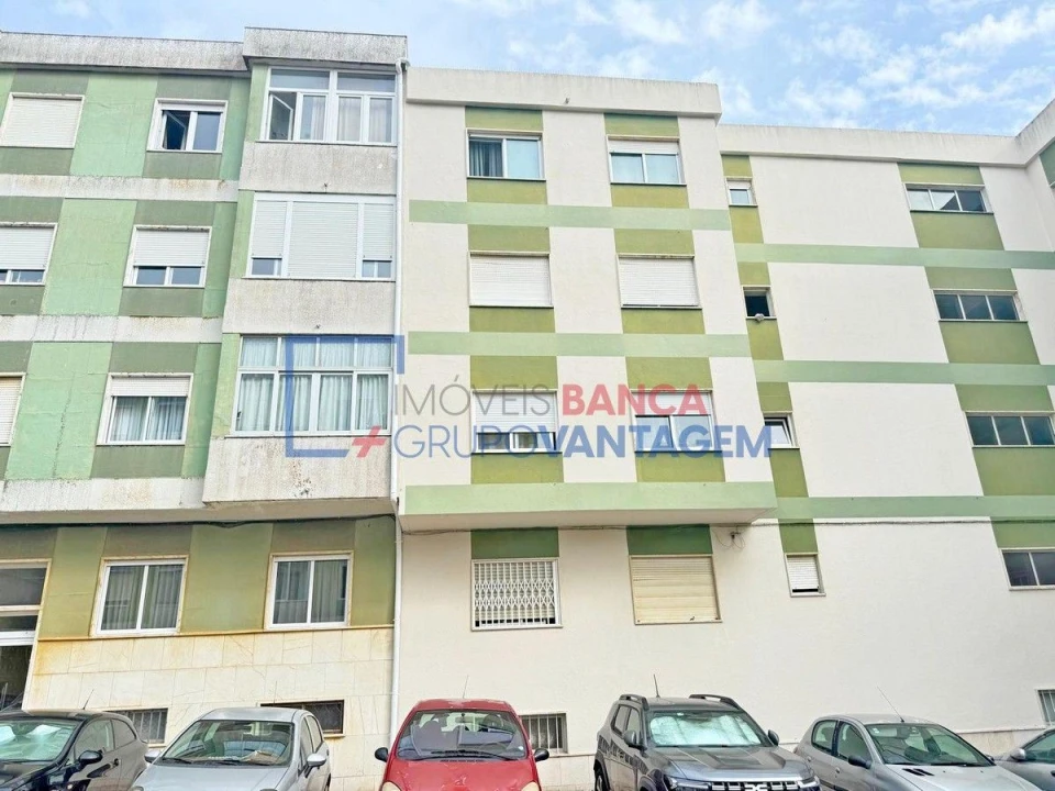 Apartamento T2 para Venda em Agualva e Mira-Sintra Foto 6