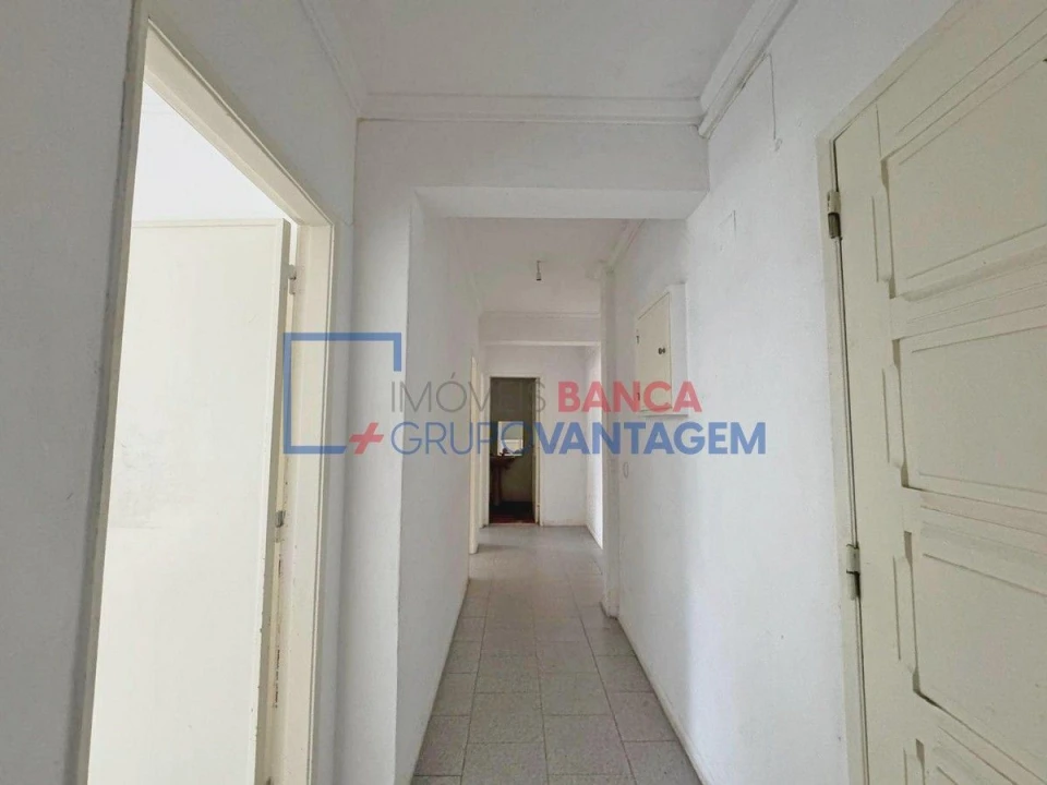 Apartamento T2 para Venda em Agualva e Mira-Sintra Foto 18