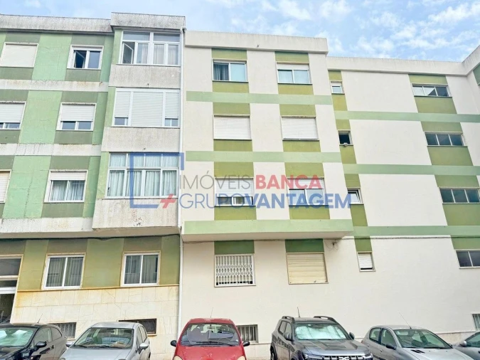 Apartamento T2 para Venda em Agualva e Mira-Sintra Foto 6