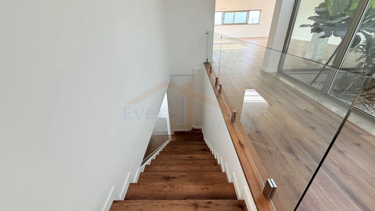 Moradia T4 para Venda em Atouguia da Baleia Foto 34