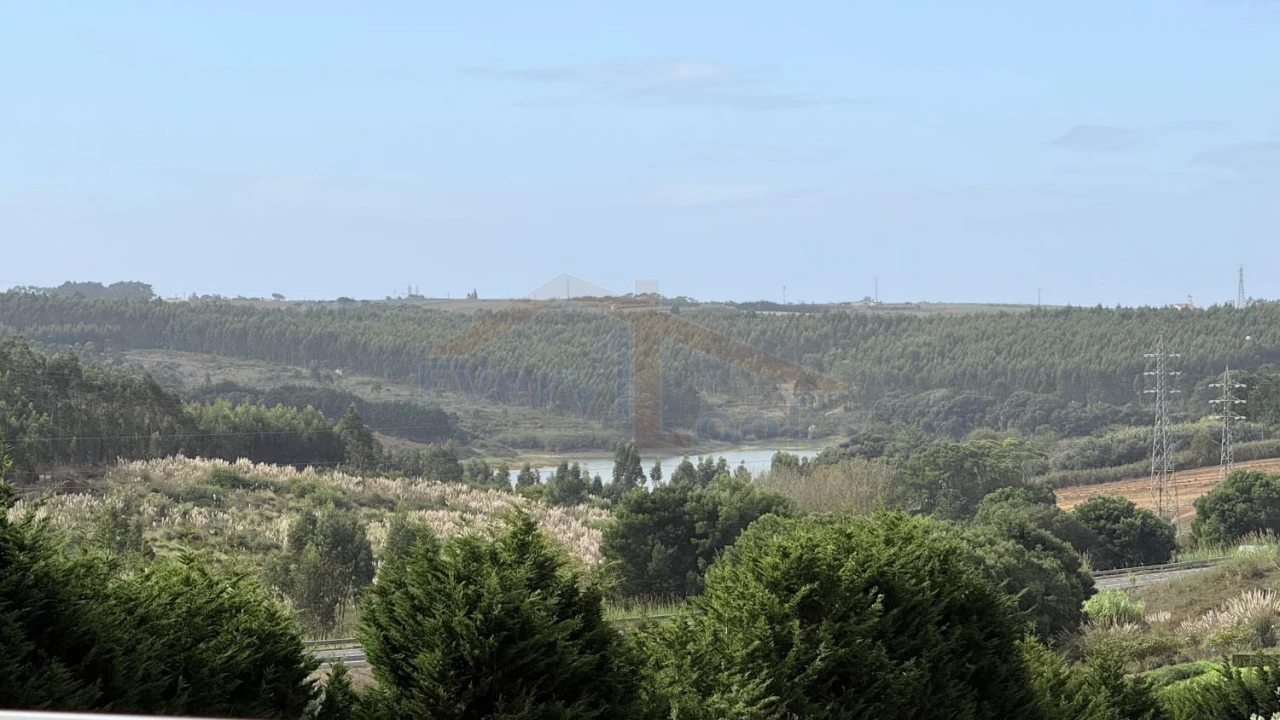 Moradia T4 para Venda em Atouguia da Baleia Foto 46