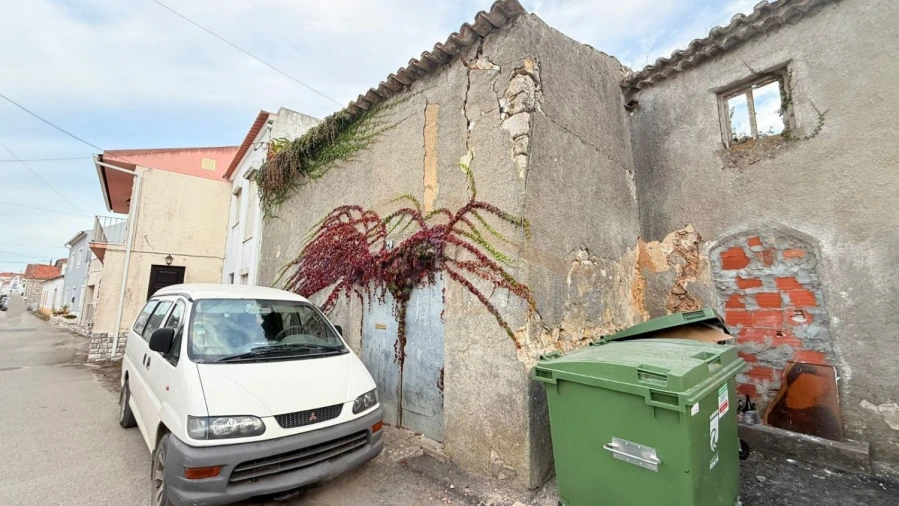 Moradia T0 para Venda em Serra D'El-Rei Foto 23