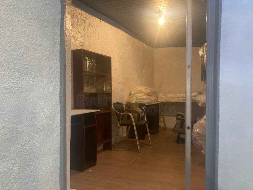 Loja para Arrendamento em Nossa Senhora do Pópulo, Coto e São Gregório Foto 6