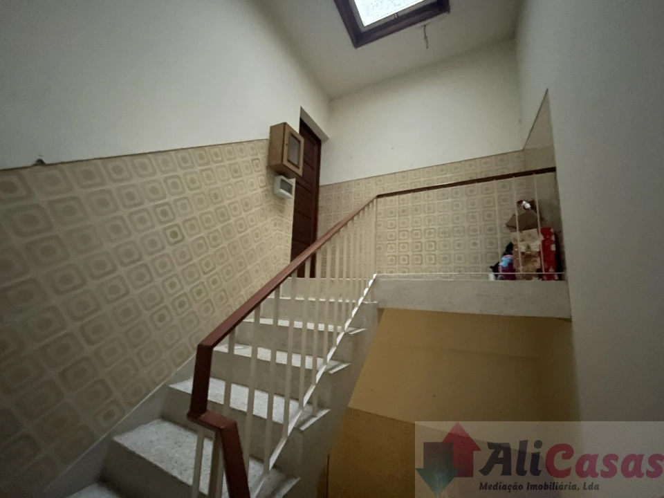 Apartamento T3 para Venda em Vilar de Andorinho Foto 42