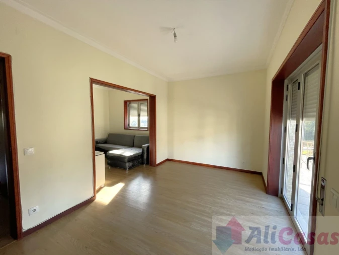 Apartamento T3 para Venda em Vilar de Andorinho Foto 7