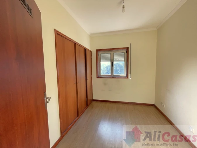 Apartamento T3 para Venda em Vilar de Andorinho Foto 23