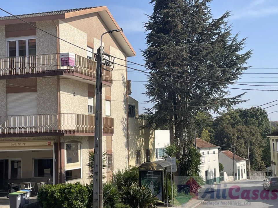 Apartamento T3 para Venda em Vilar de Andorinho Foto 3
