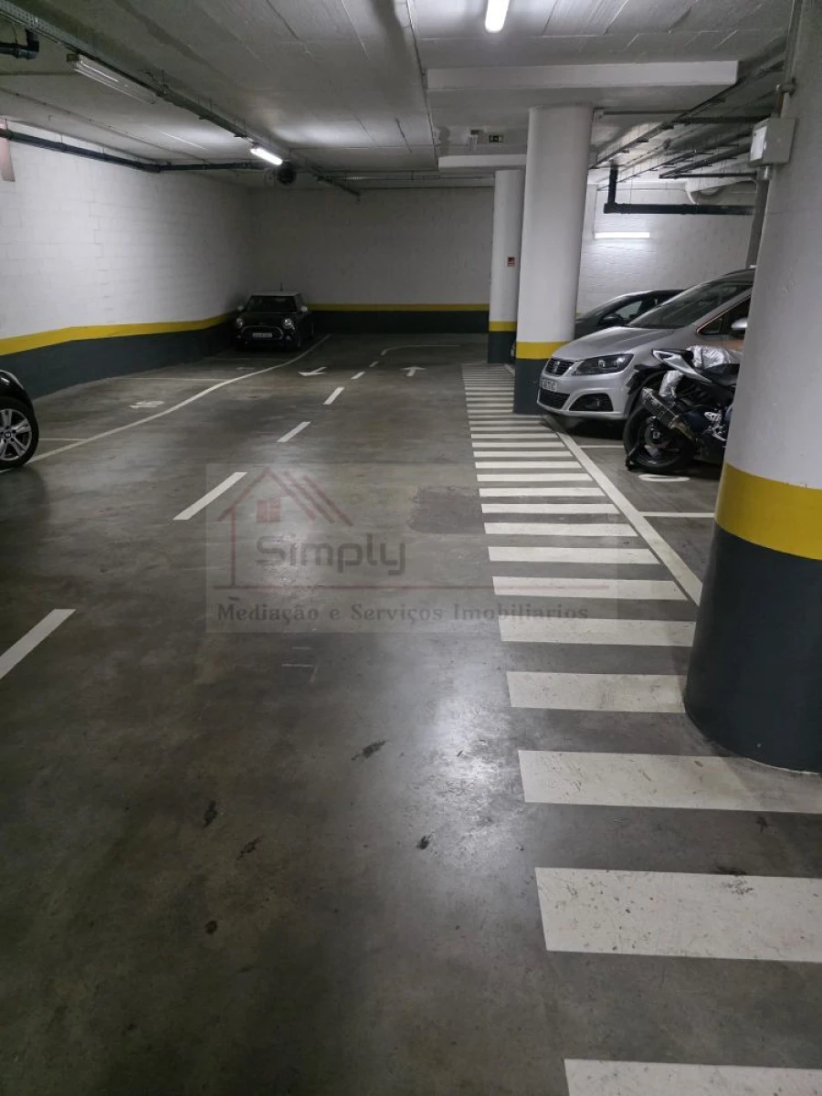 Garagem para Venda em Parque das Nações