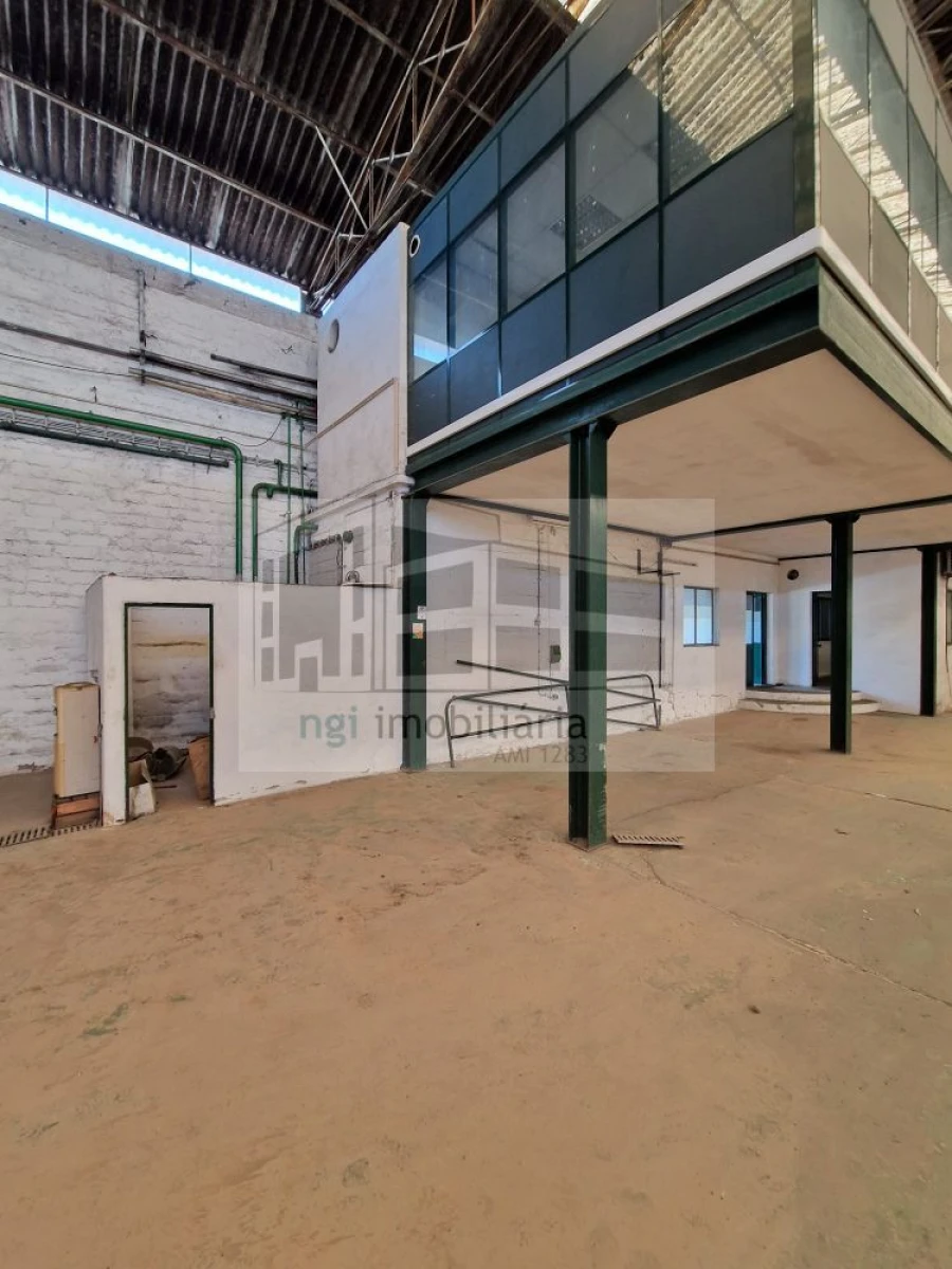 Loja para Venda em Bucelas Foto 7