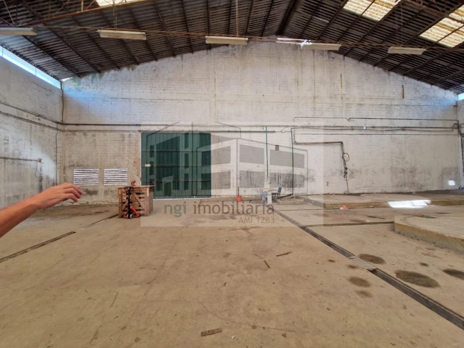 Loja para Venda em Bucelas Foto 19