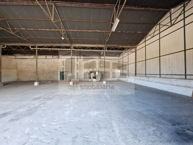 Loja para Venda em Bucelas Foto 12