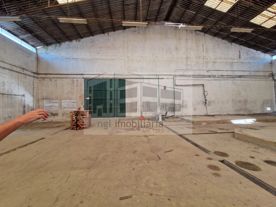 Loja para Venda em Bucelas Foto 19