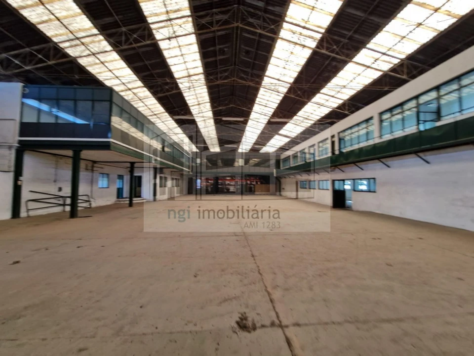 Loja para Venda em Bucelas Foto 3