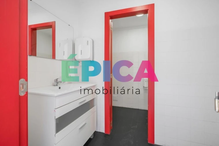 Loja para Arrendamento em Marvila Foto 18