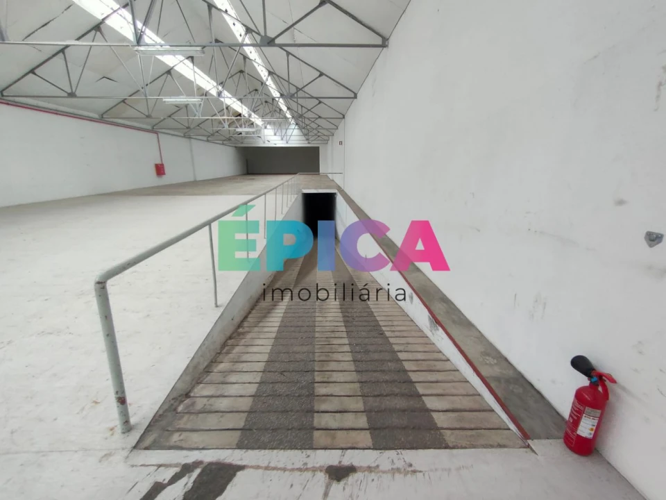 Loja para Arrendamento em Marvila Foto 7