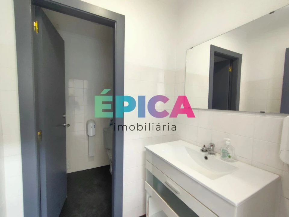 Loja para Arrendamento em Marvila Foto 28