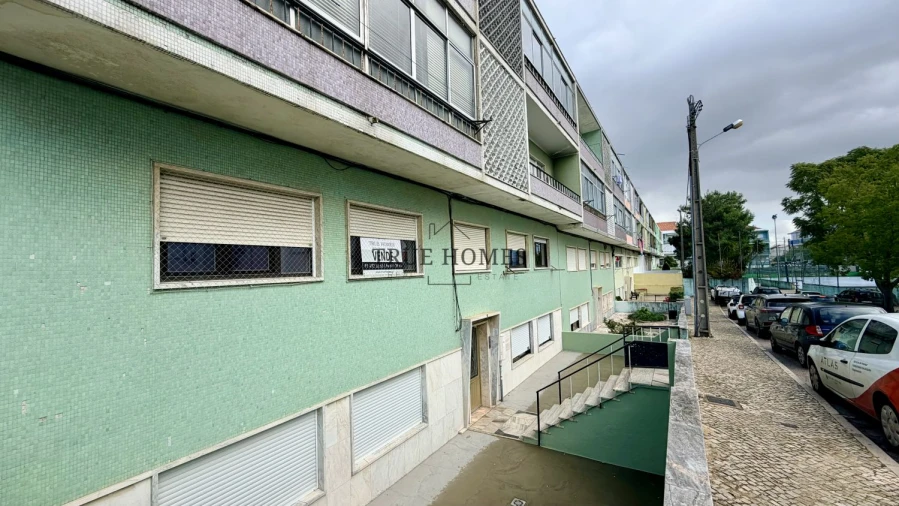 Apartamento T3 para Venda em Laranjeiro e Feijó Foto 24