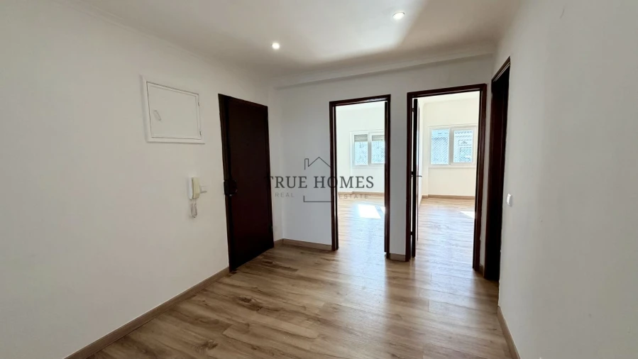 Apartamento T3 para Venda em Laranjeiro e Feijó Foto 22