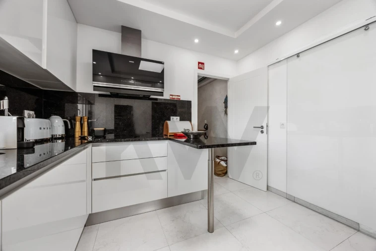 Moradia T3 para Venda em Sesimbra (Santiago) Foto 12