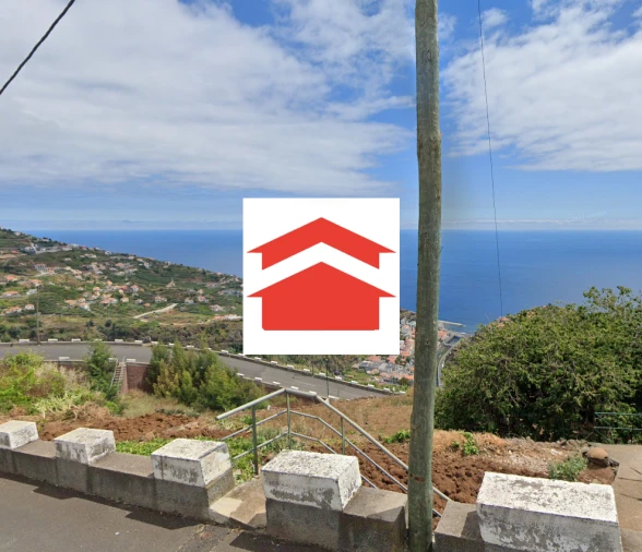 Terreno para Venda em Ribeira Brava