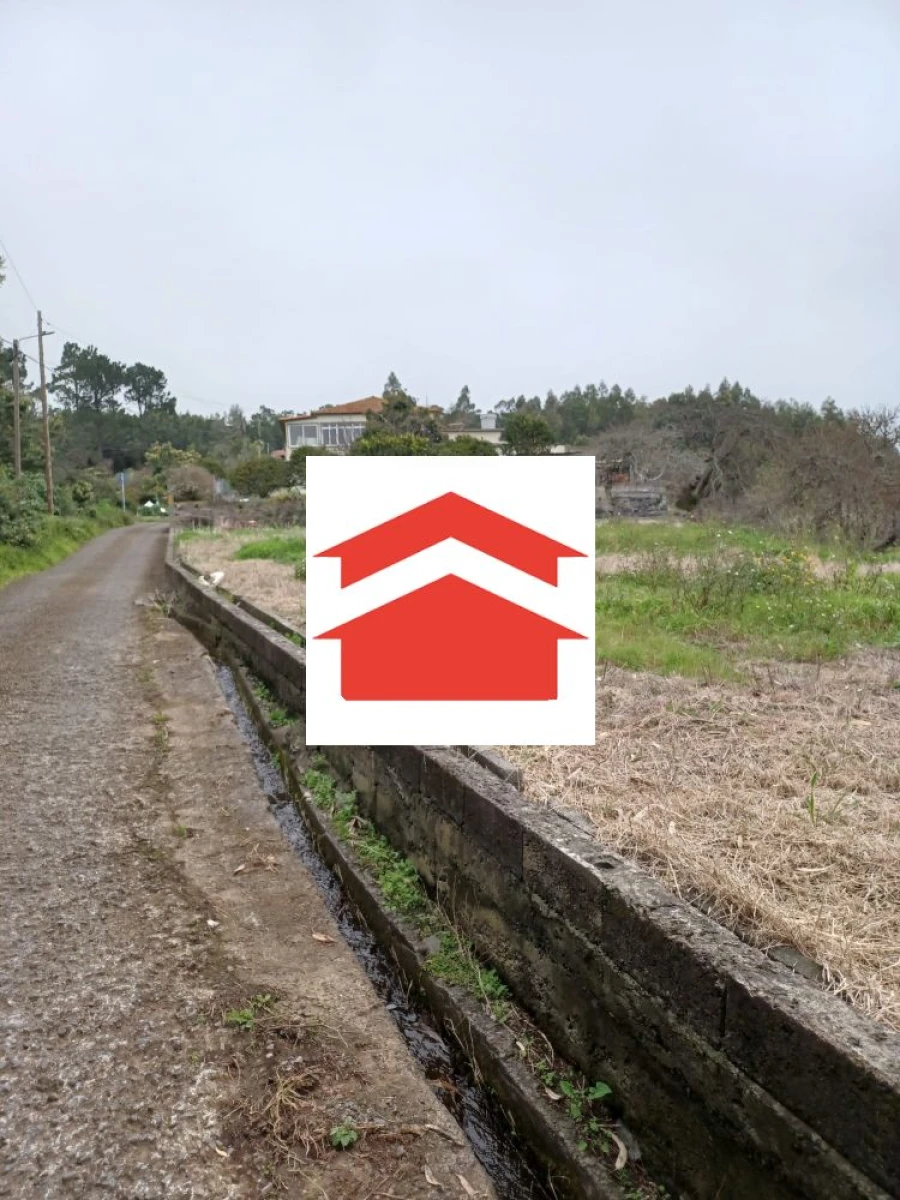 Terreno para Venda em Santa Cruz