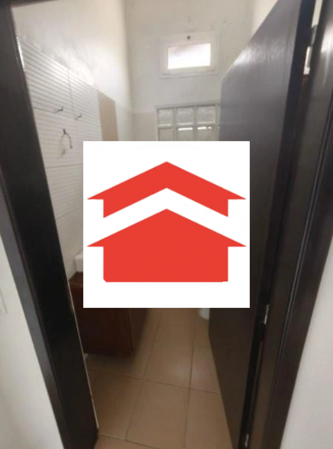 Moradia T4 para Venda em Estreito de Camara de Lobos Foto 12