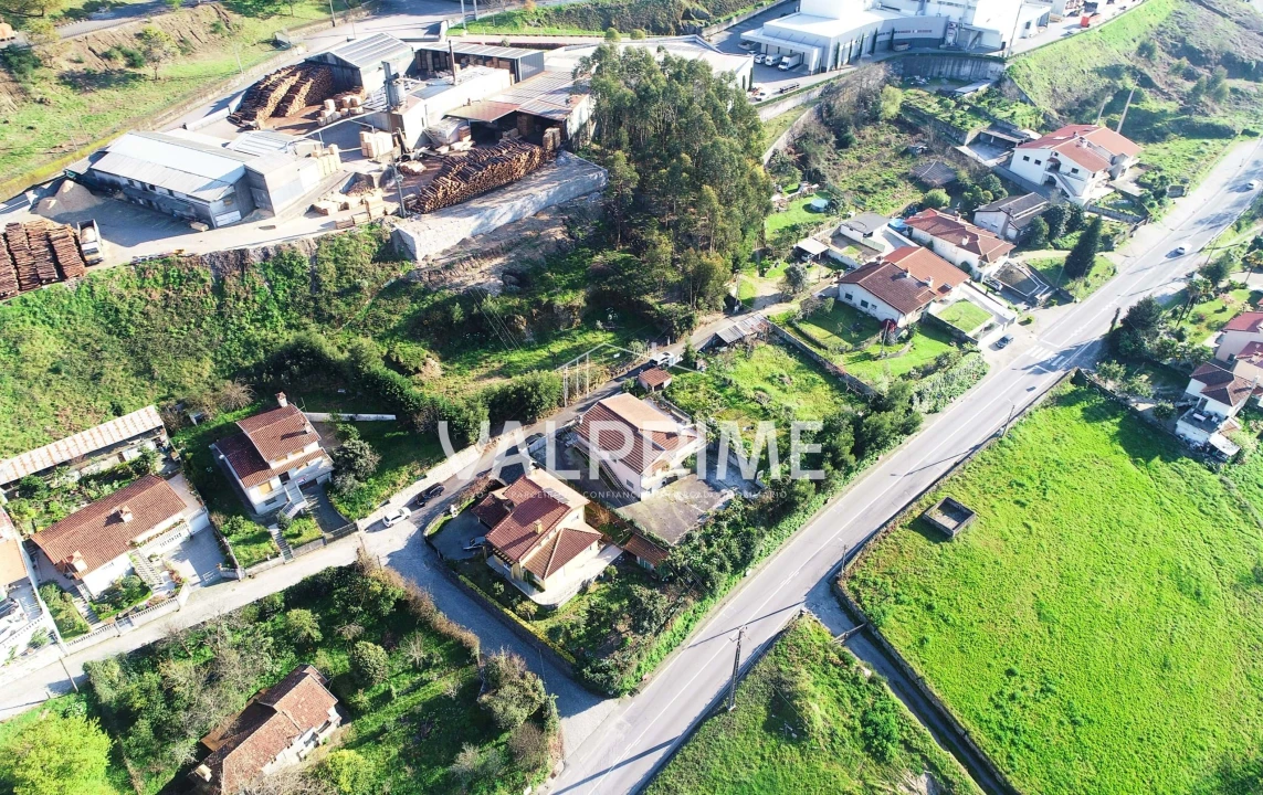 Moradia para Venda em Arnoso (Santa Maria e Santa Eulália) e Sezures Foto 5