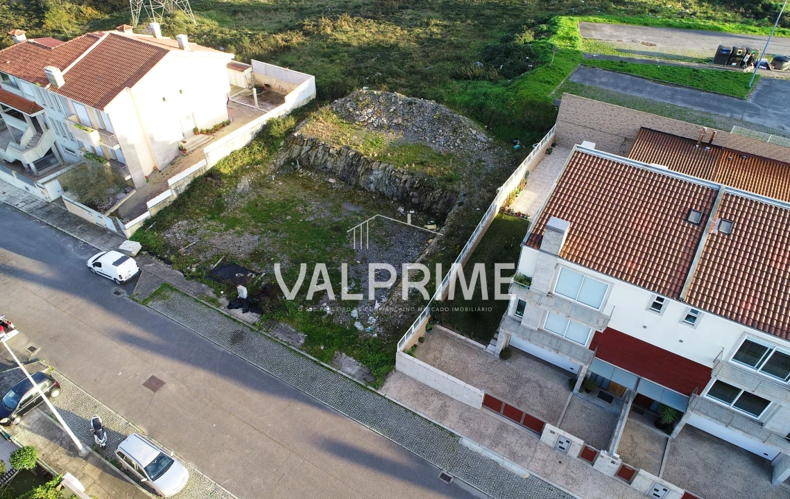 Terreno para Venda em Valongo Foto 2