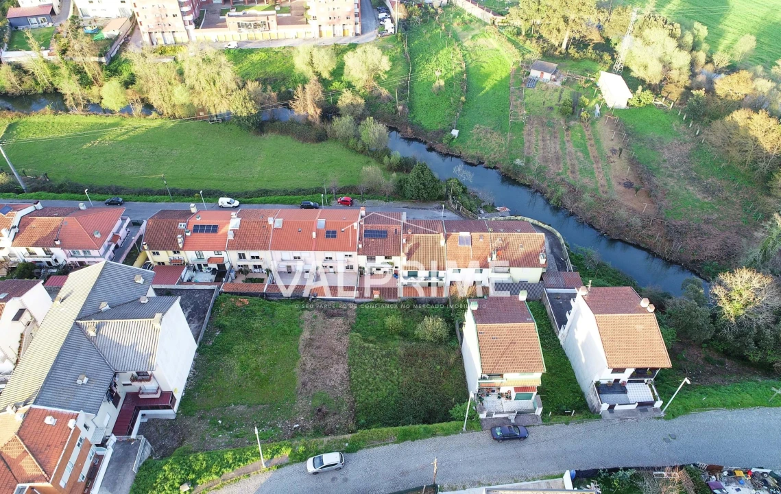 Terreno para Venda em Valongo Foto 6