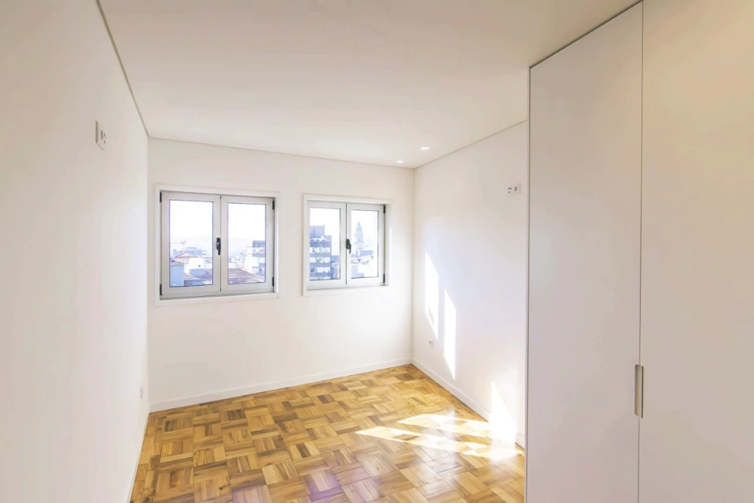 Apartamento T4 para Venda em Cedofeita, Santo Ildefonso, Sé, Miragaia, São Nicolau e Vitória Foto 11