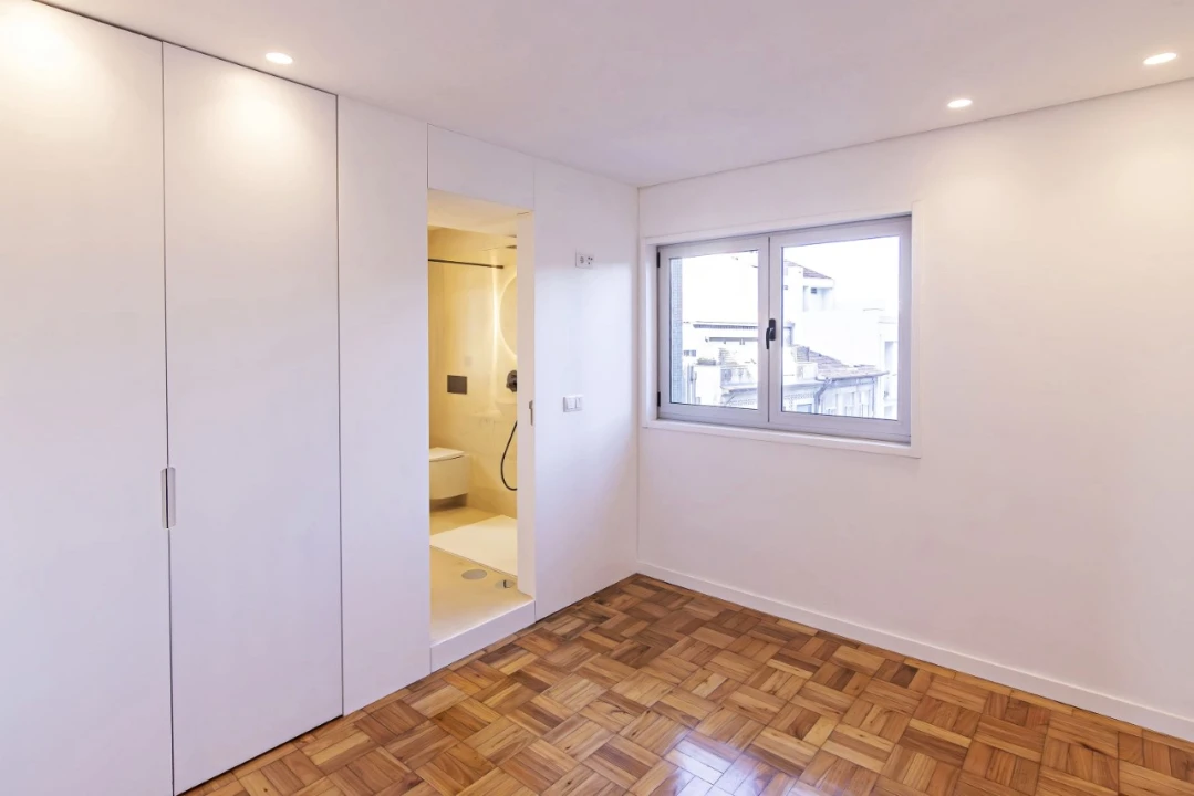 Apartamento T4 para Venda em Cedofeita, Santo Ildefonso, Sé, Miragaia, São Nicolau e Vitória Foto 14