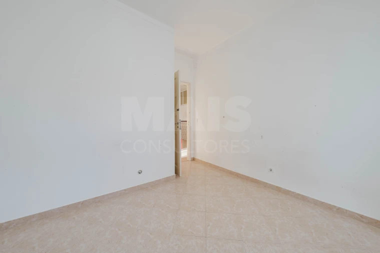 Prédio para Venda em Peniche Foto 10